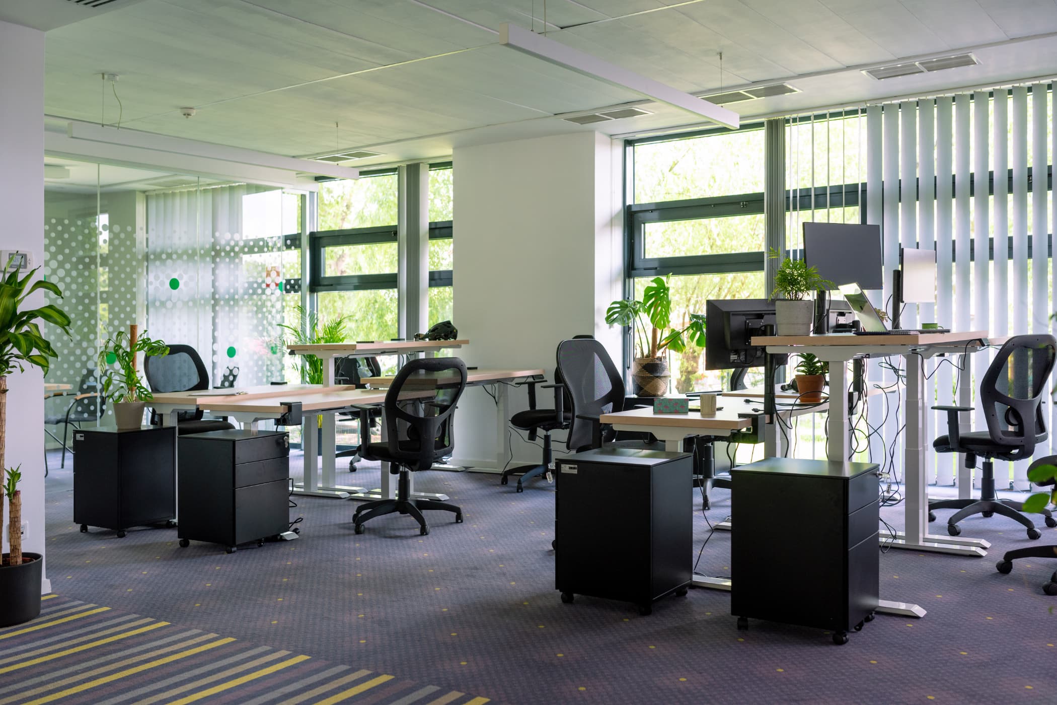 Kite Dedicated Desk - 3