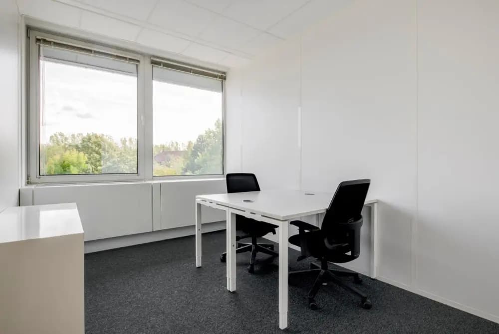 Private office 2 people