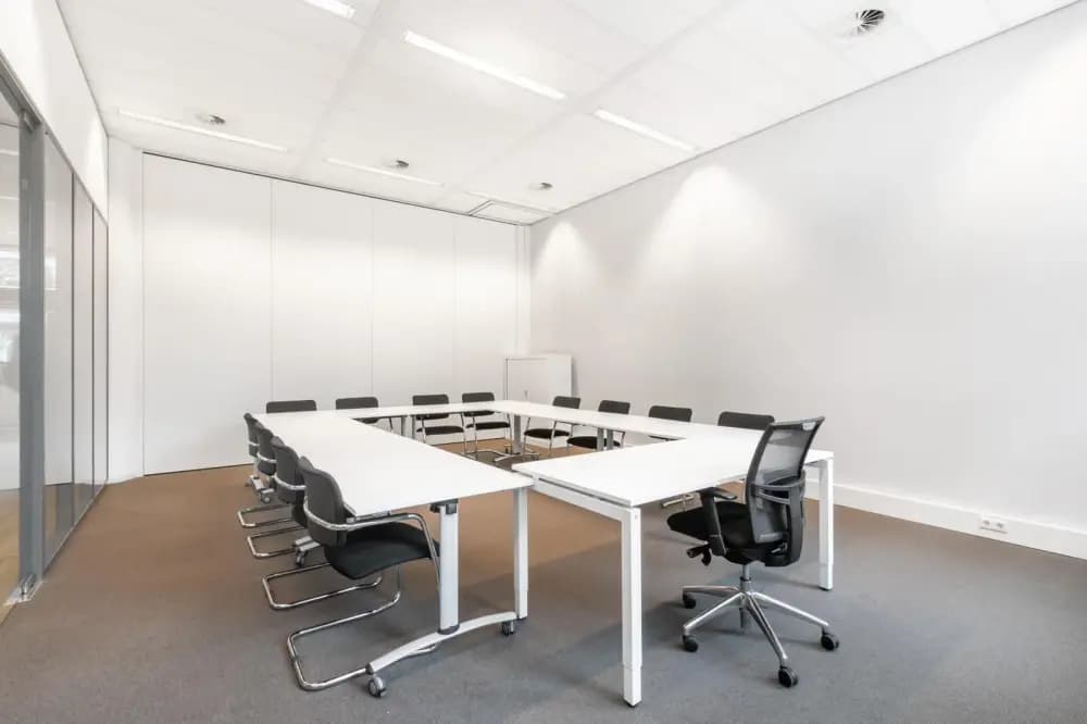 Meeting room 137