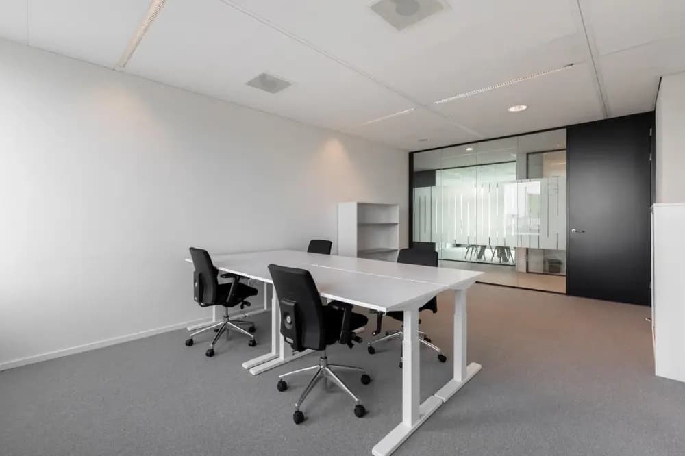 Private office 4 people