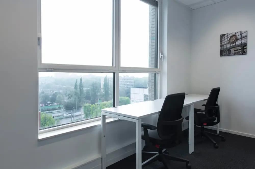 Private office 2 people