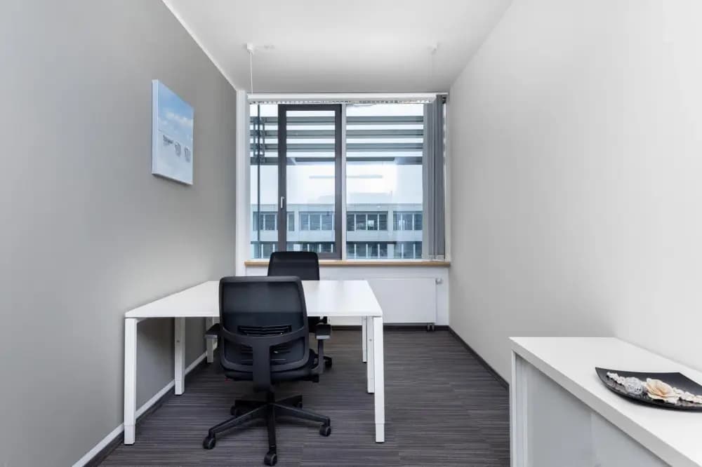 Private office 2 people