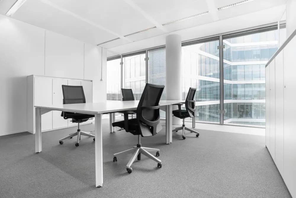 Private office 4 people