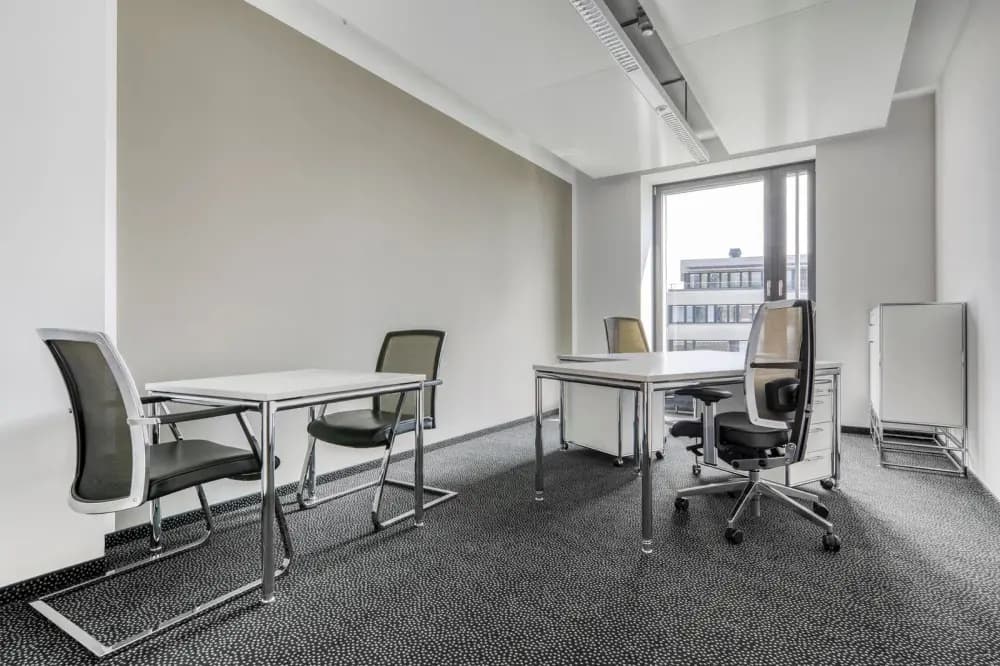 Private office 4 people
