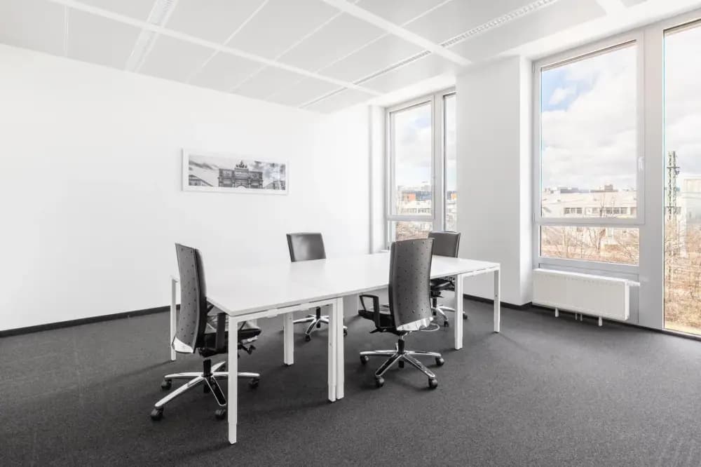 Private office 4 people