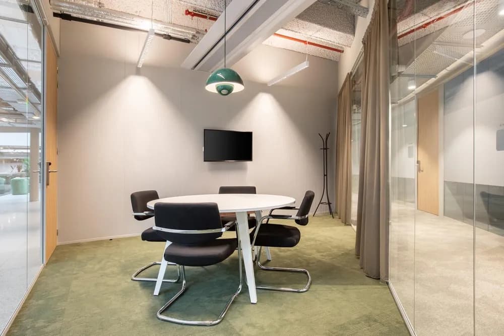Meeting room MR-H3
