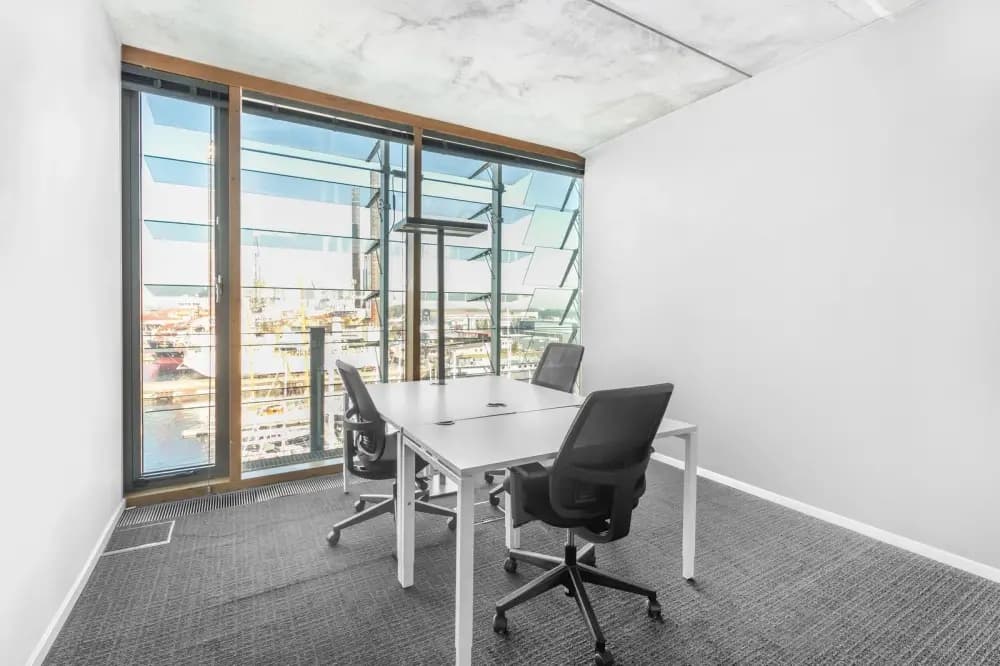 Private office 3 people