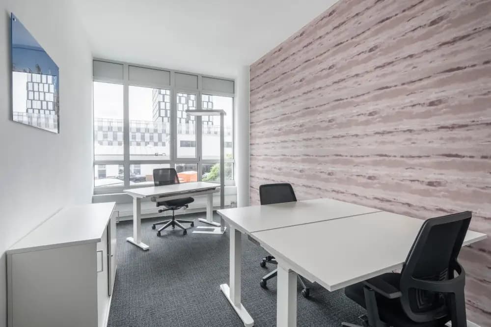 Private office 3 people