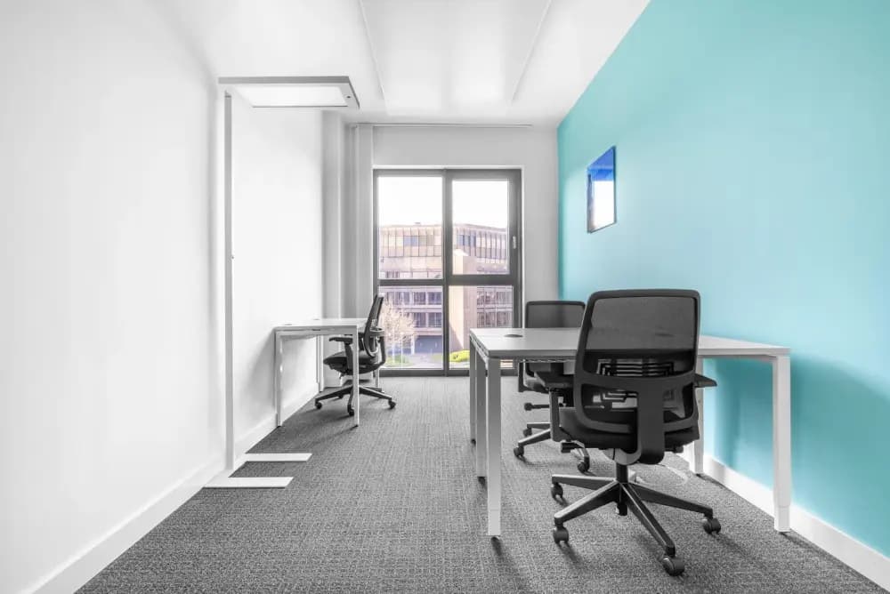 Private office 3 people