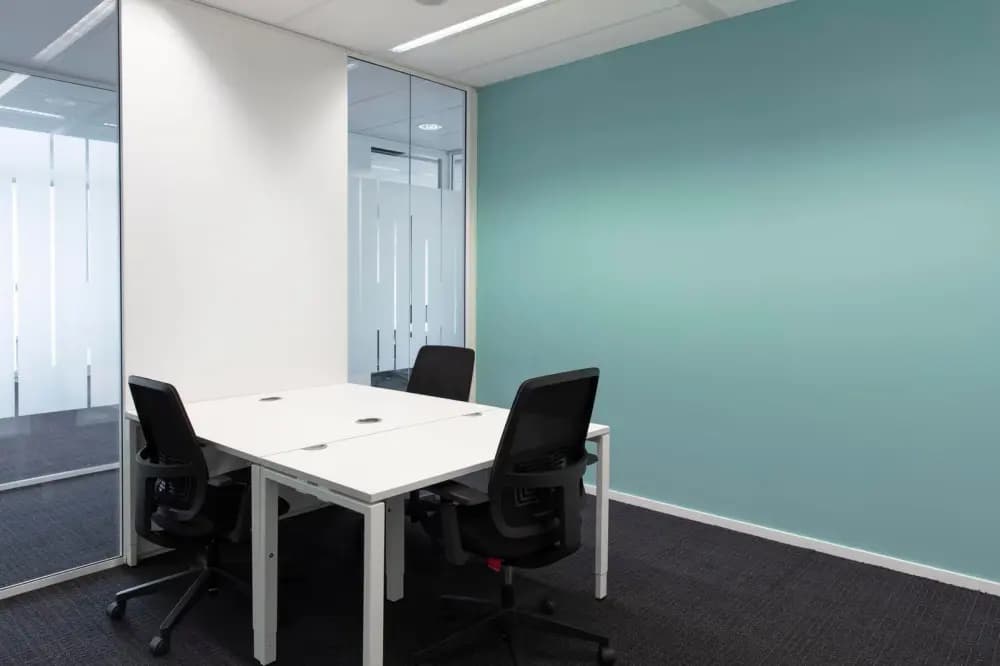 Private office 3 people