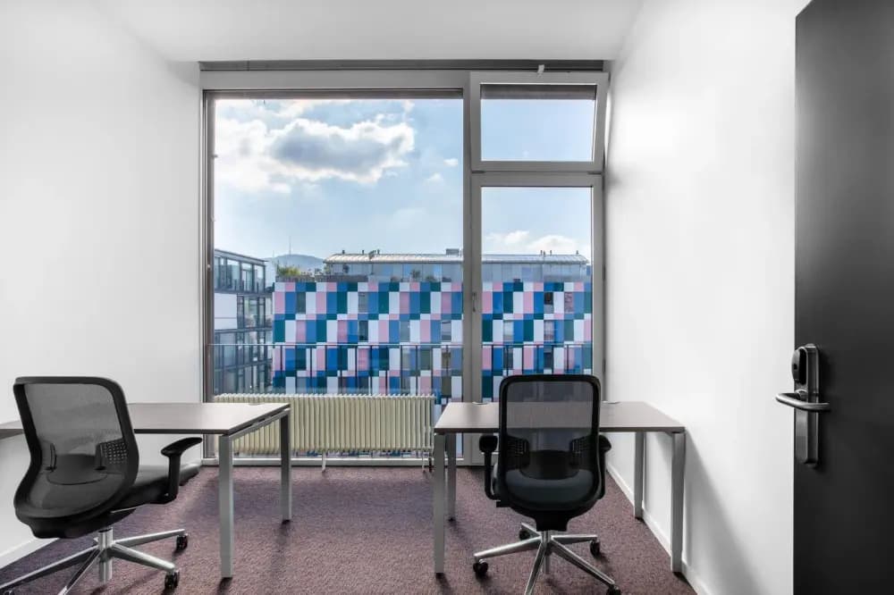 Private office 2 people