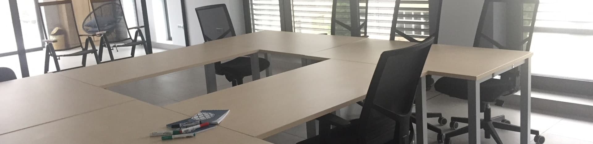 Hot Desk