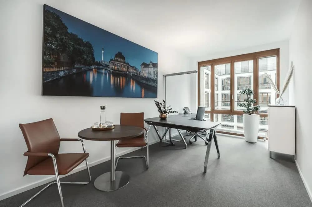 Private office for 4 persons
