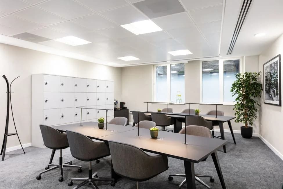 Open-space desk