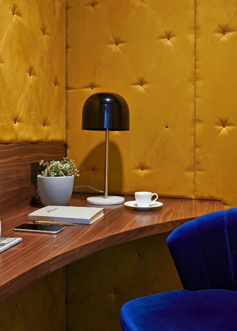 Open-space desk
