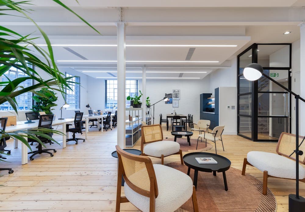 1st · 3,350 sq ft