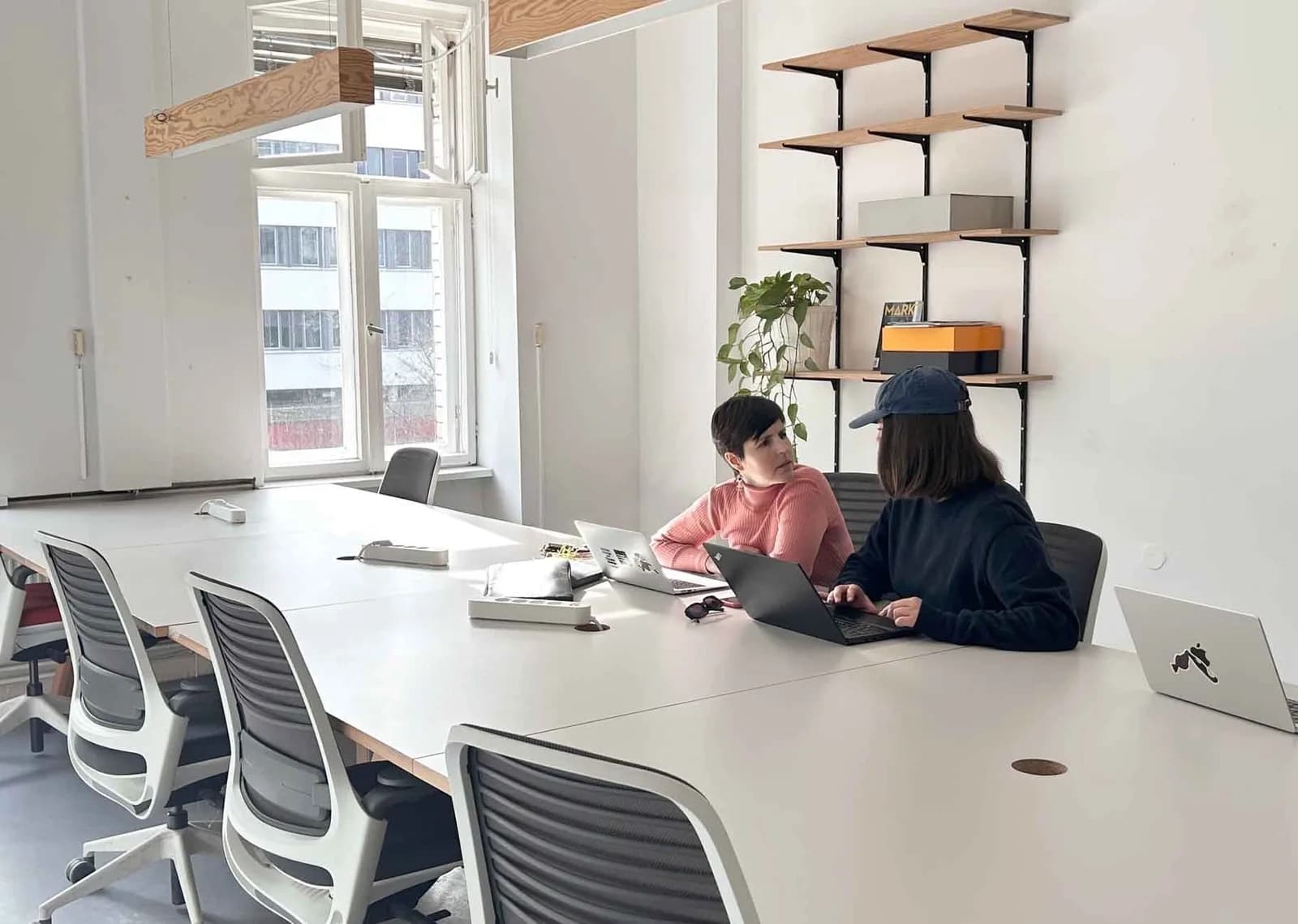 Open-space desk