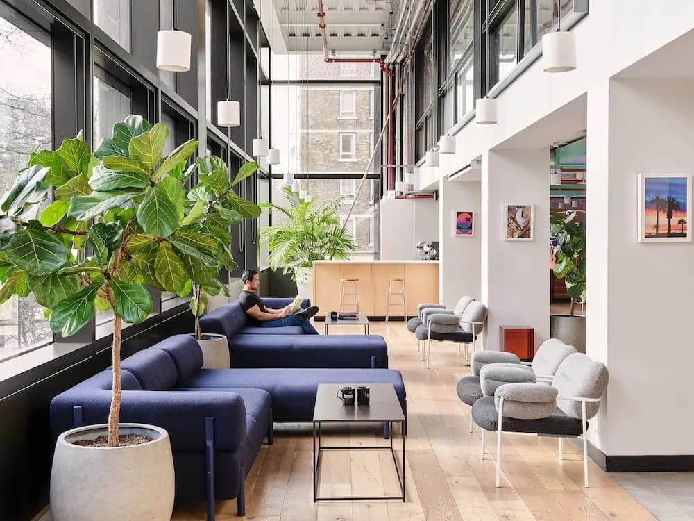 Open-space desk