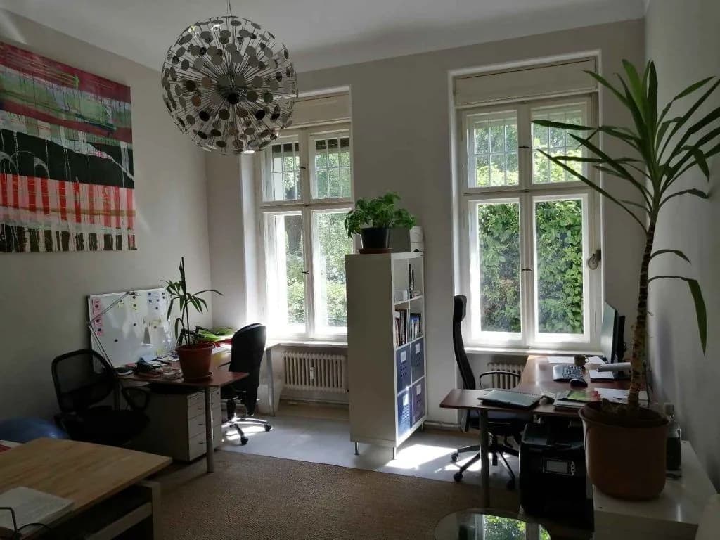 Open-space desk
