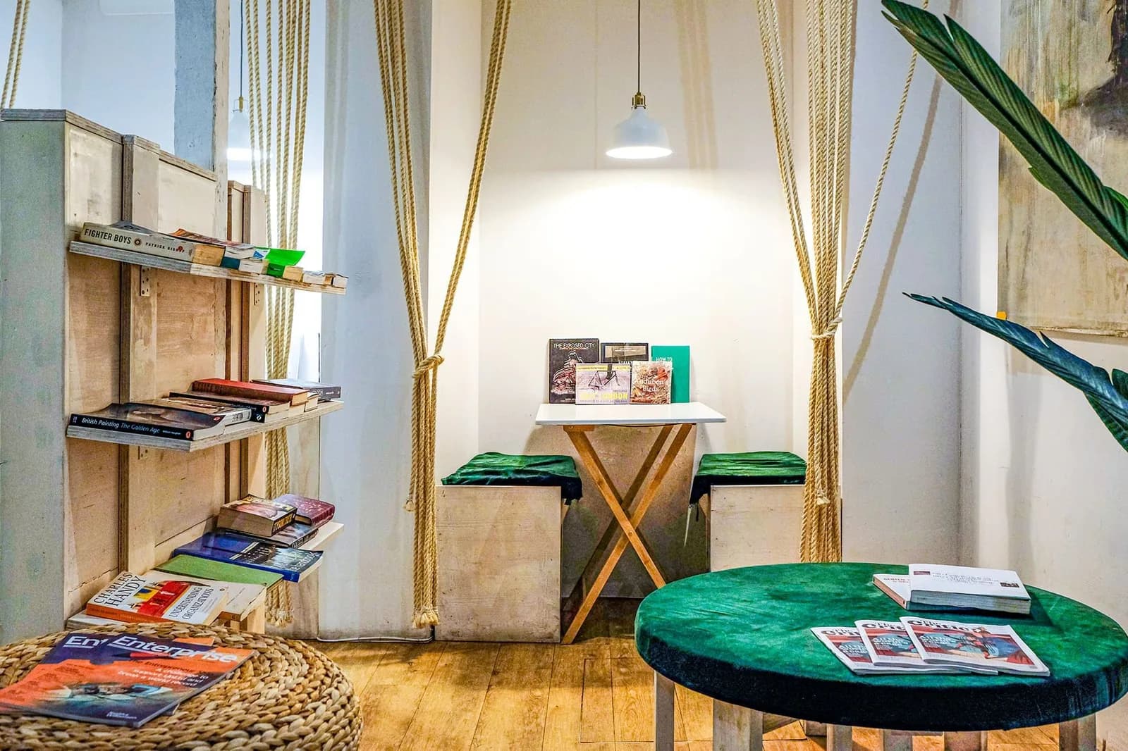 Open-space desk