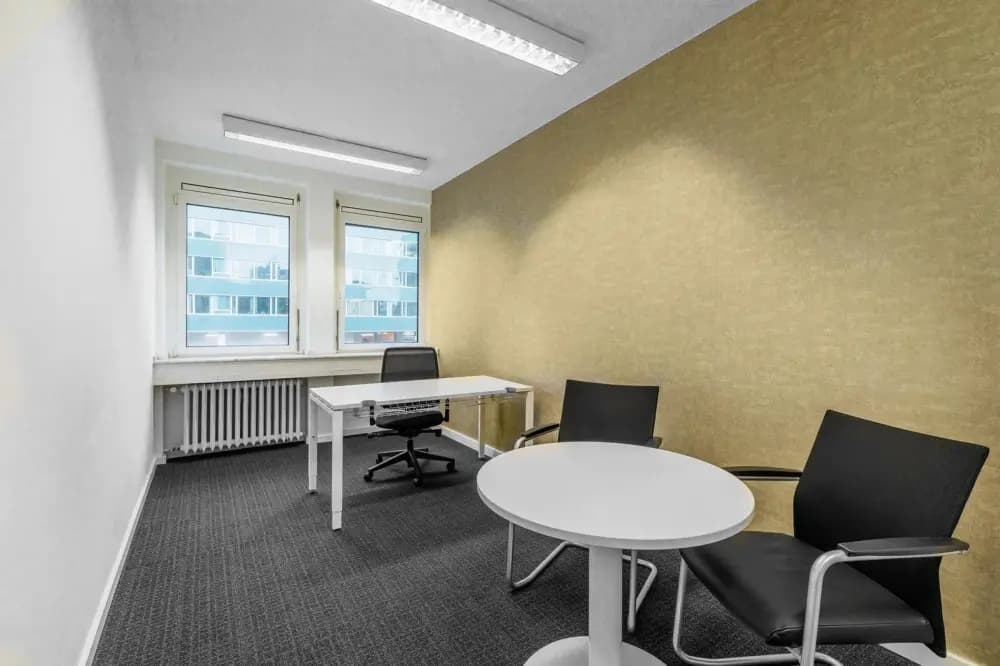 Private office 3 people
