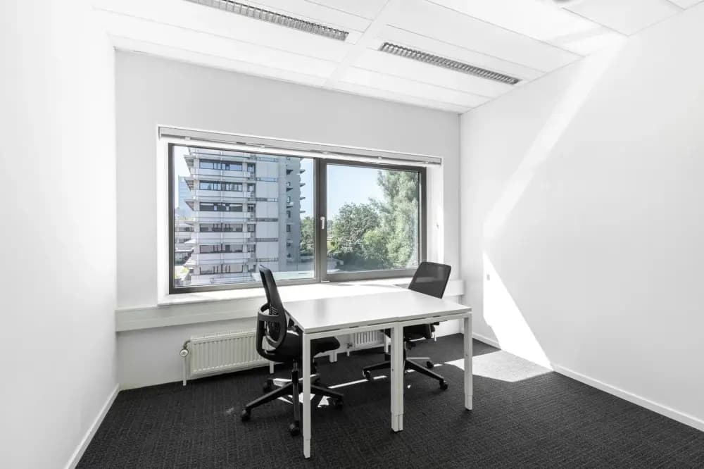Private office 2 people