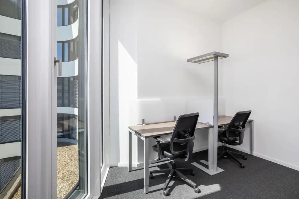 Private office 2 people