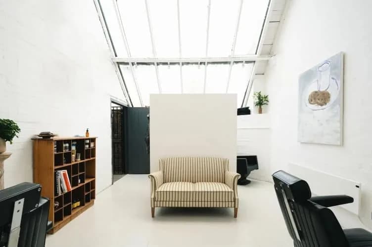 Open-space desk