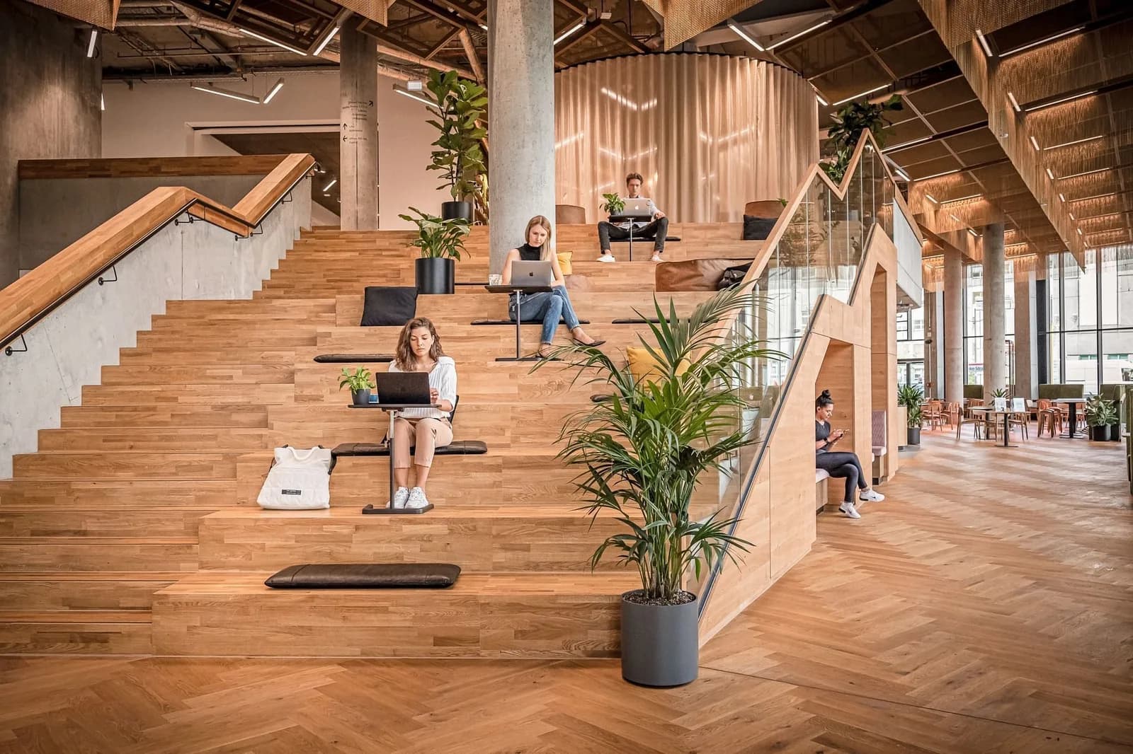 Open-space desk