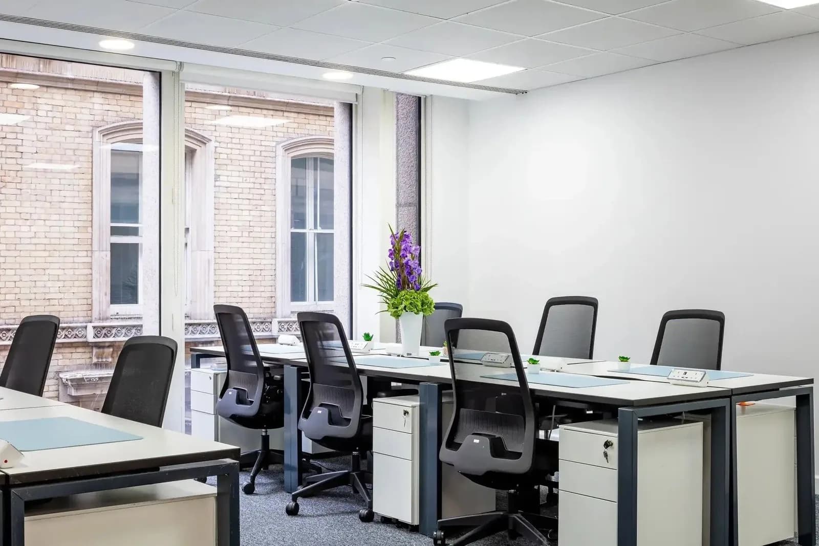 Private office (price per desk)