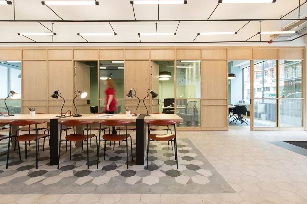 Open-space desk