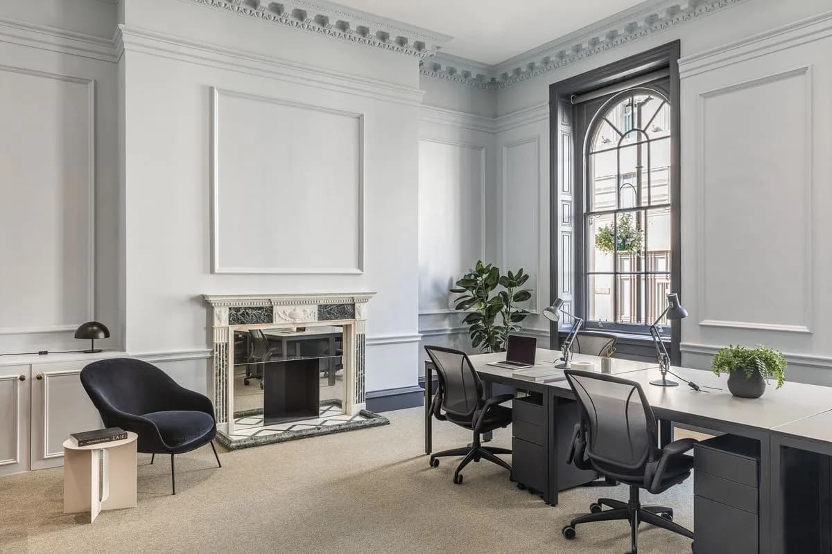 Private office (price per desk)