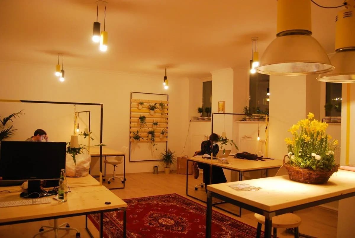 Open-space desk