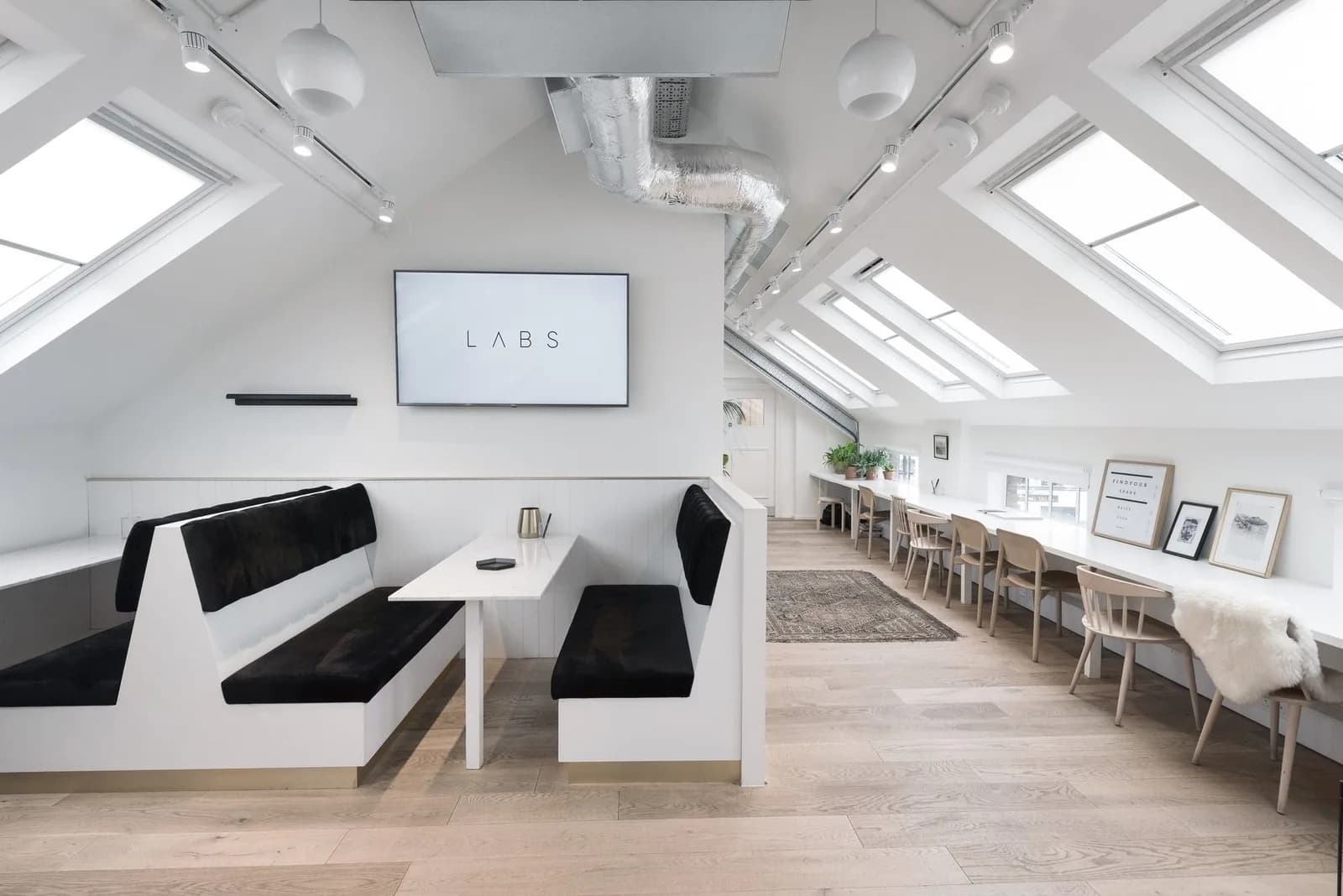 Open-space desk