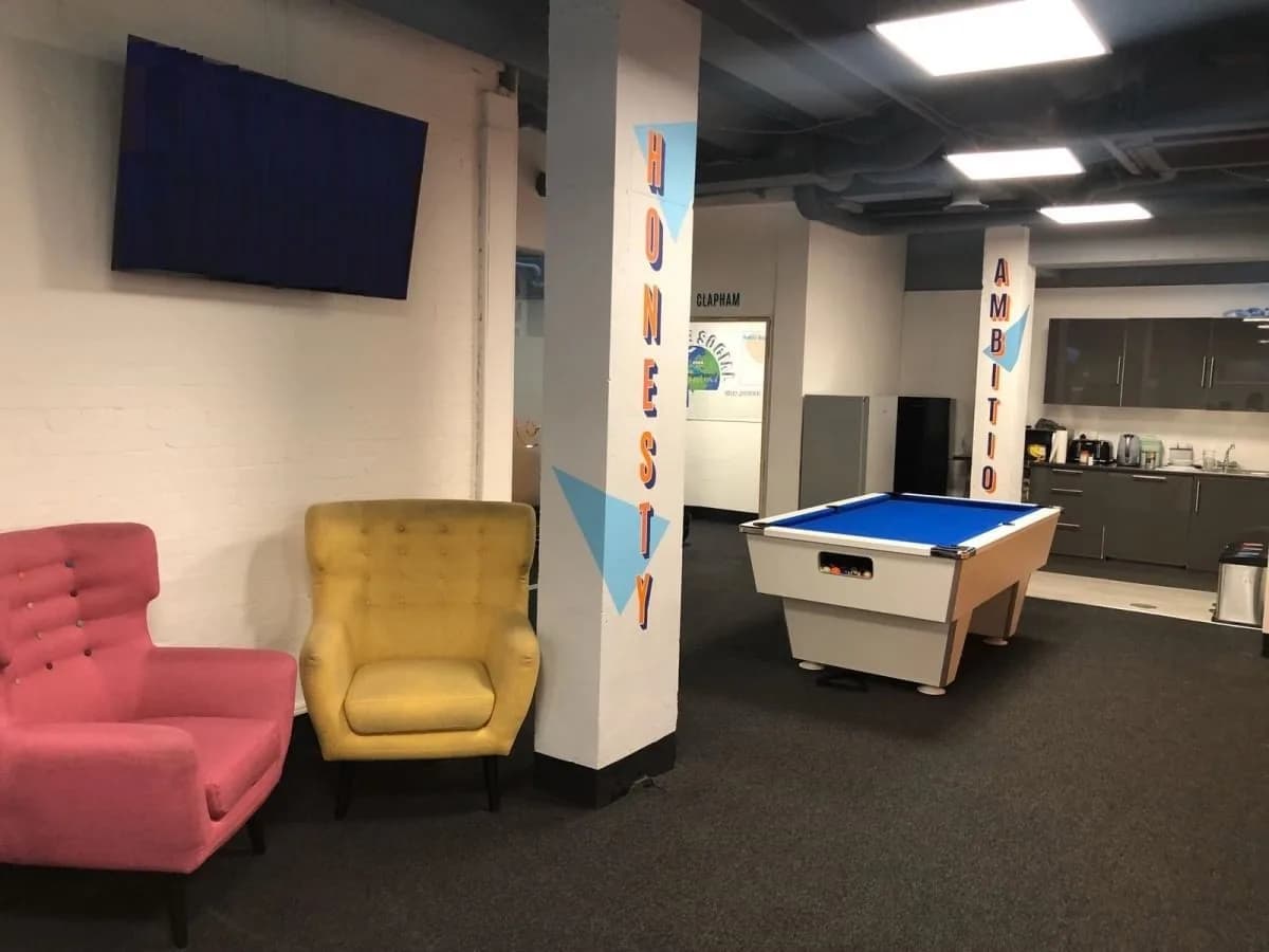 Open-space desk