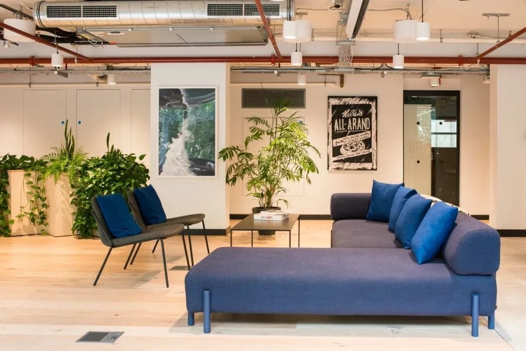 Open-space desk