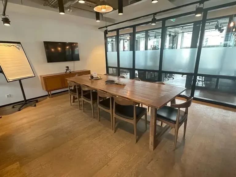Meeting Room M12