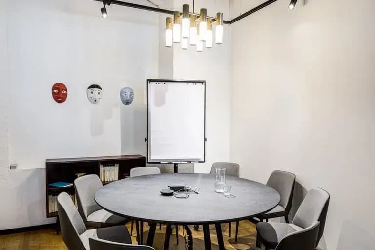 Meeting Room M33