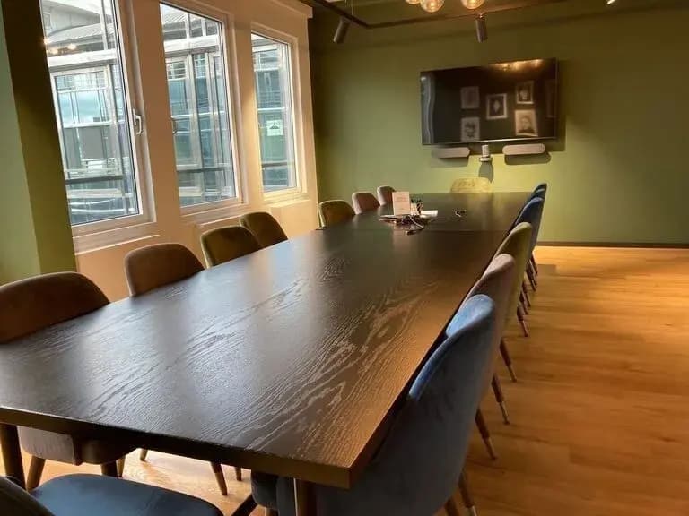 Meeting Room M102
