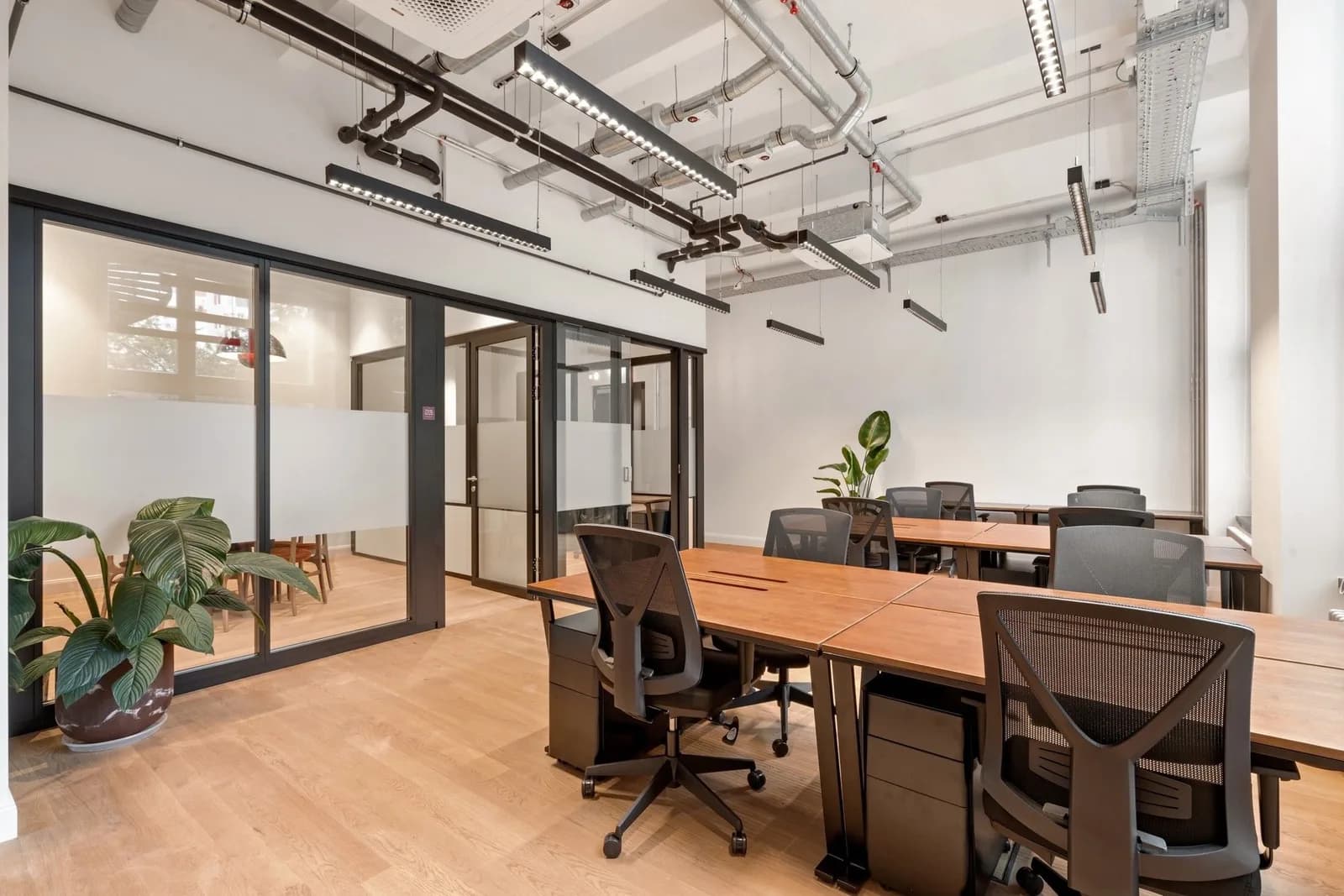 Private office (price per desk)