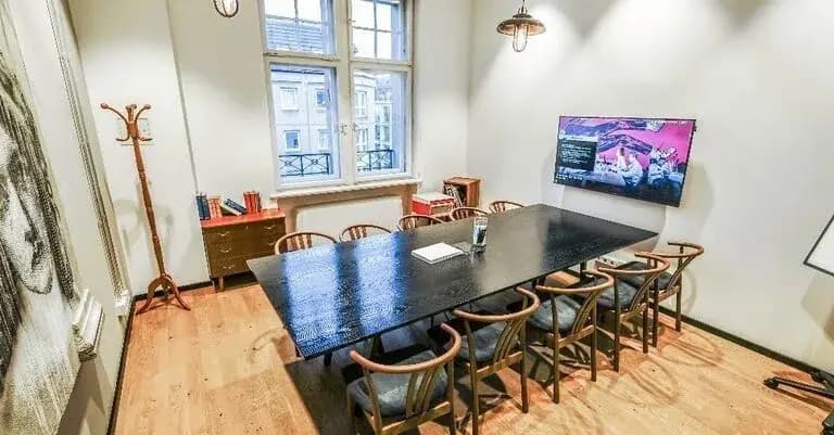 Meeting Room M42