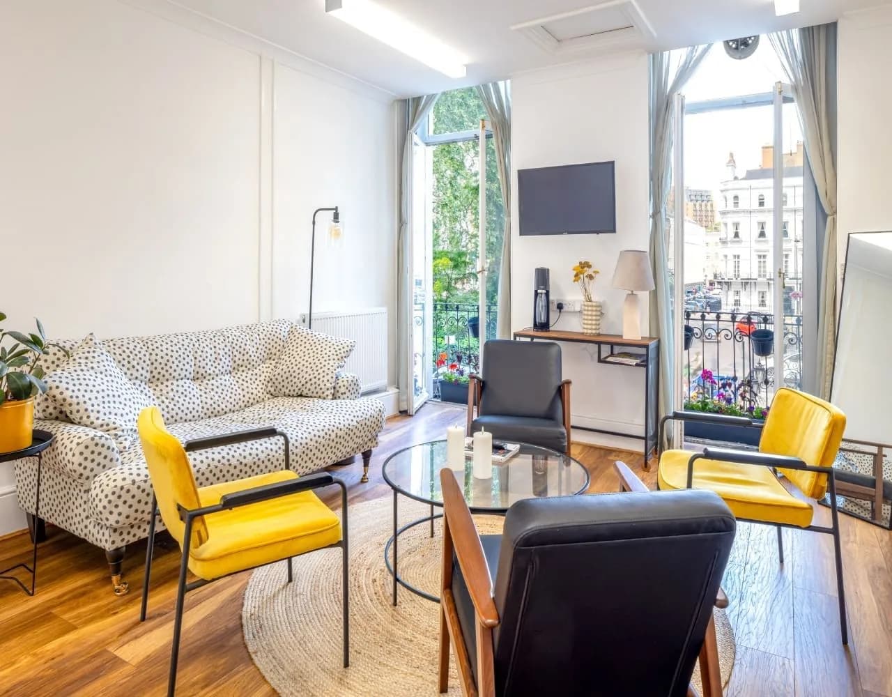 Open-space desk