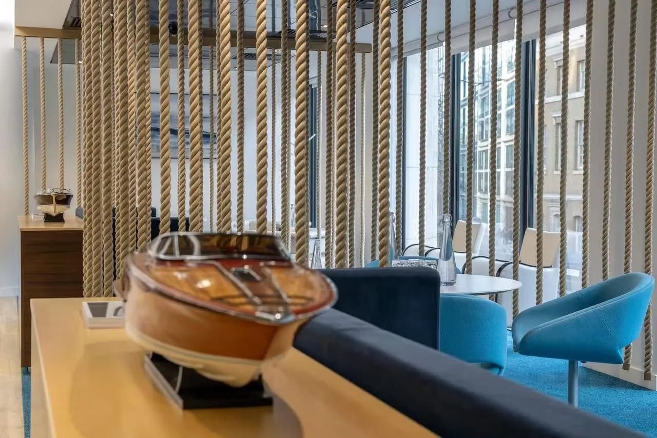Open-space desk