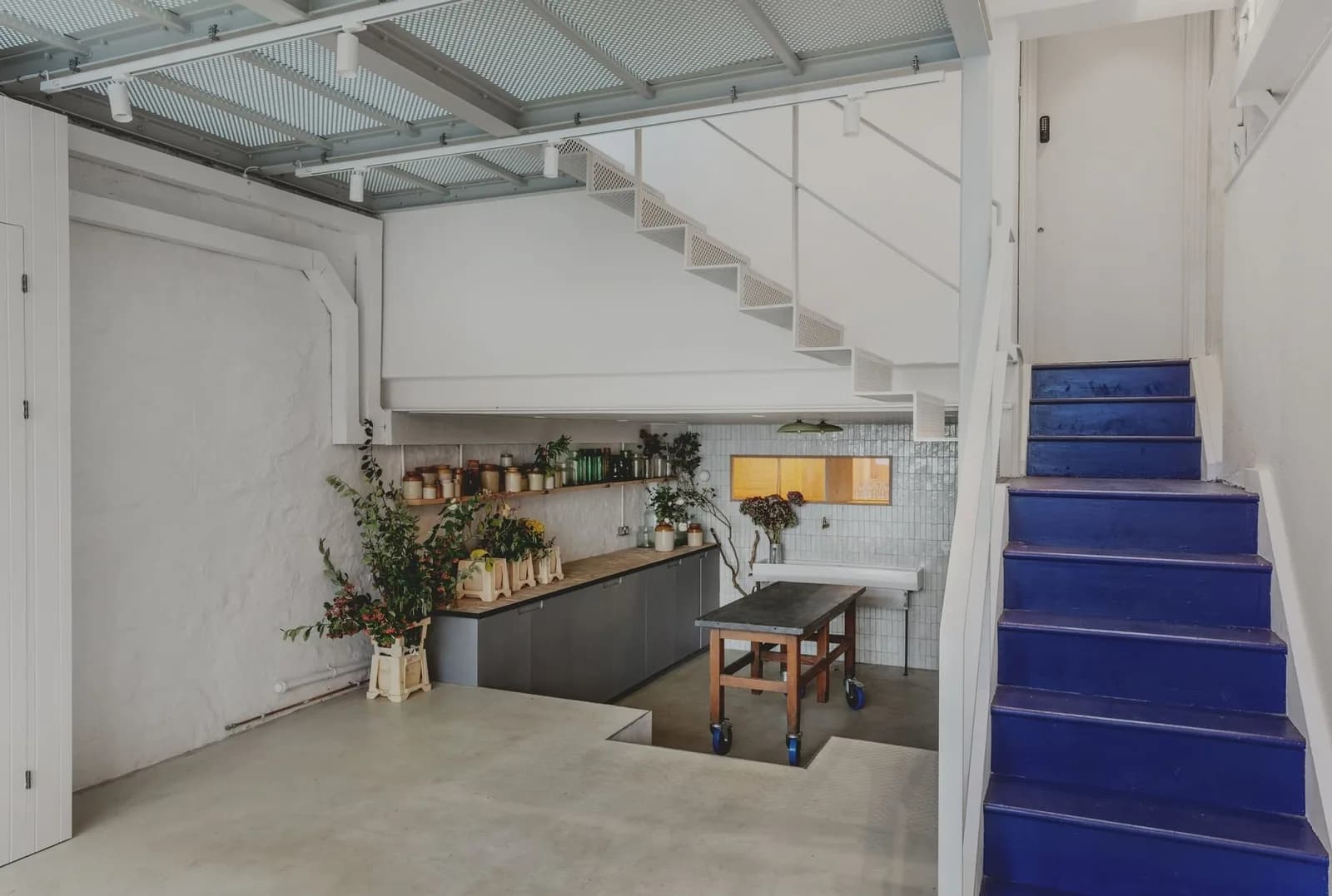 Open-space desk