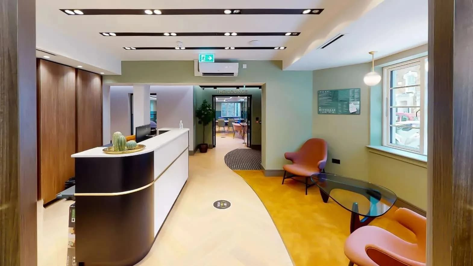 Open-space desk