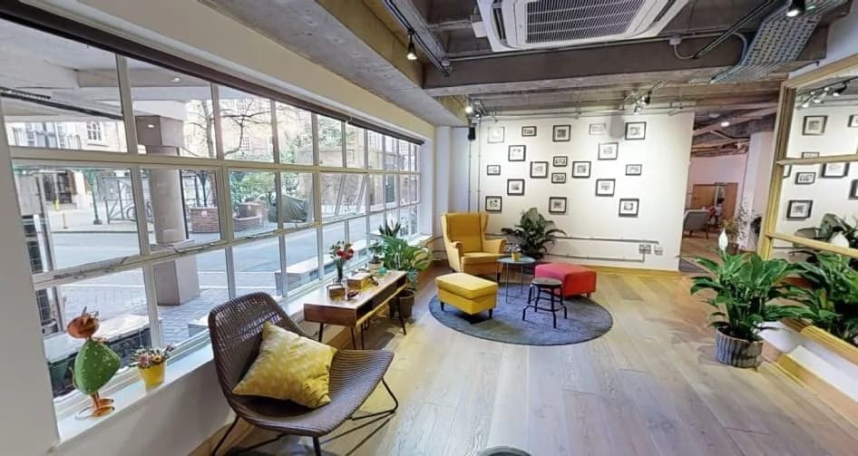 Open-space desk