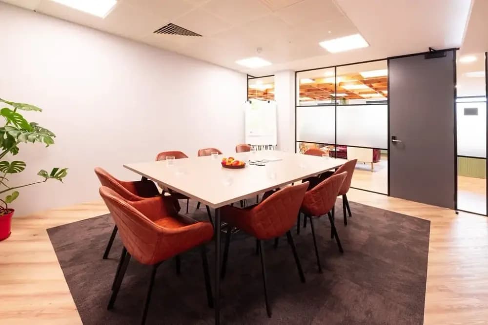 Walbrook 10-Person Boardroom