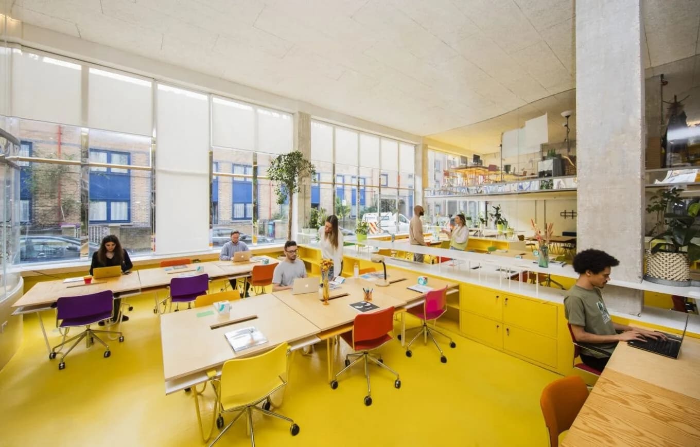 Open-space desk