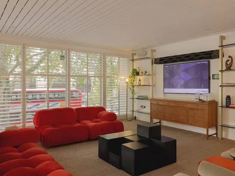 Open-space desk