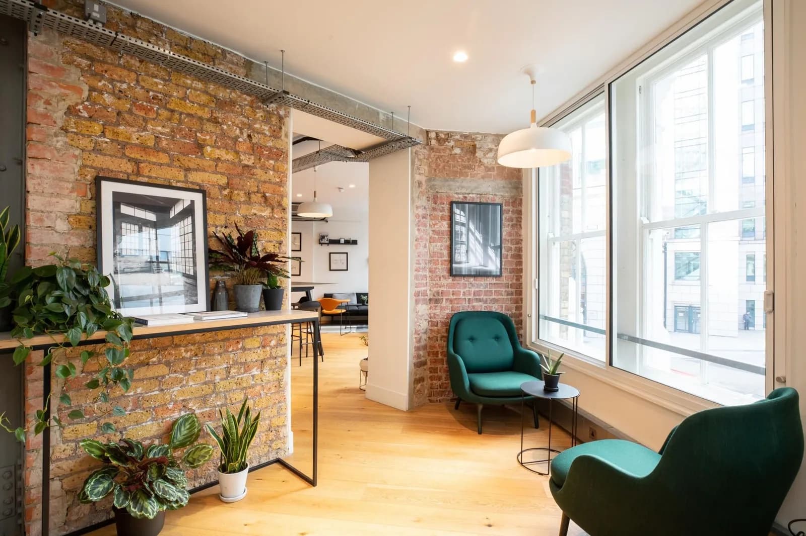 Open-space desk